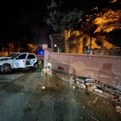 Bolu’da İstinad Duvarına Çarpan Otomobilin Sürücüsü Yaralandı