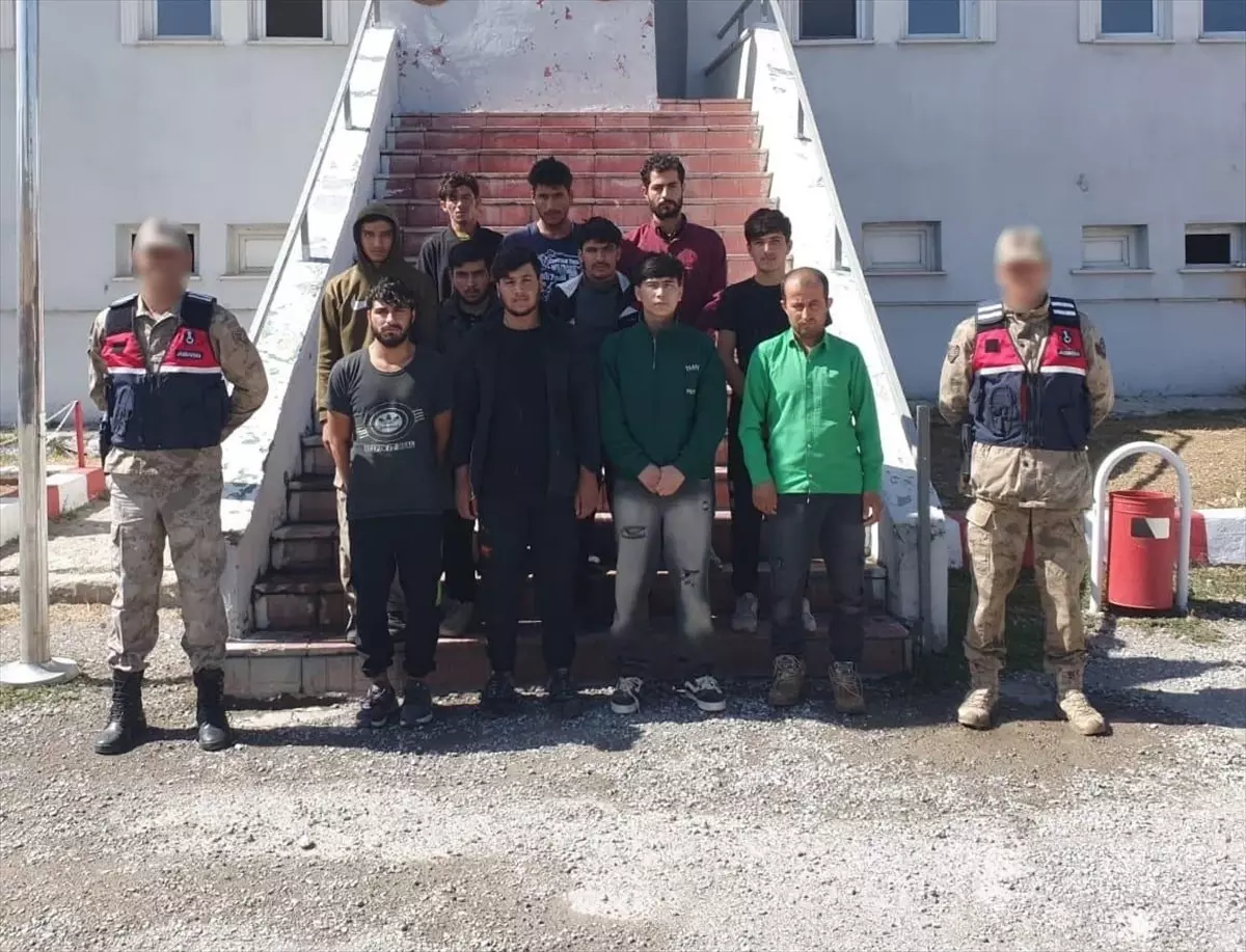 bitliste 11 duzensiz gocmen yakalandi zfgEW5Kh