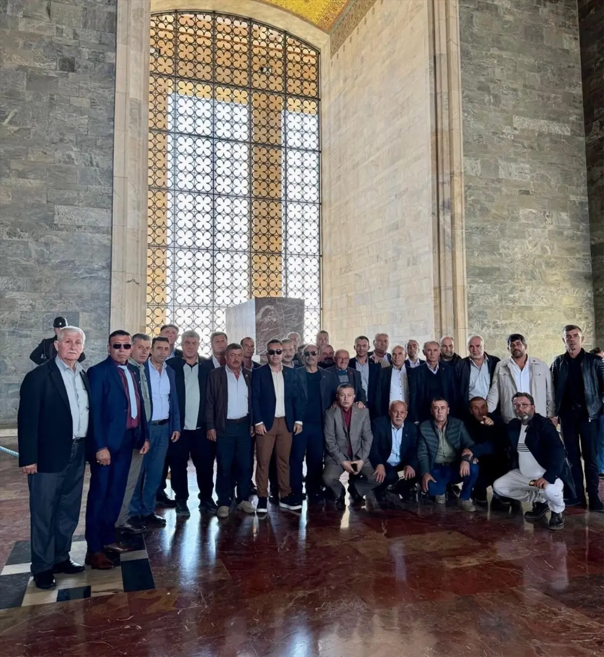 muhtarlar anitkabiri ziyaret etti 3xtuVpHs.jpg