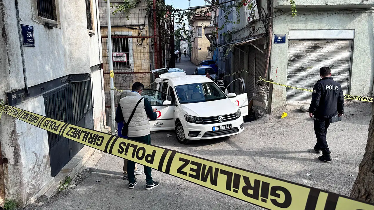 kizilay personeli yemek dagitirken vuruldu Neredg5D.jpg