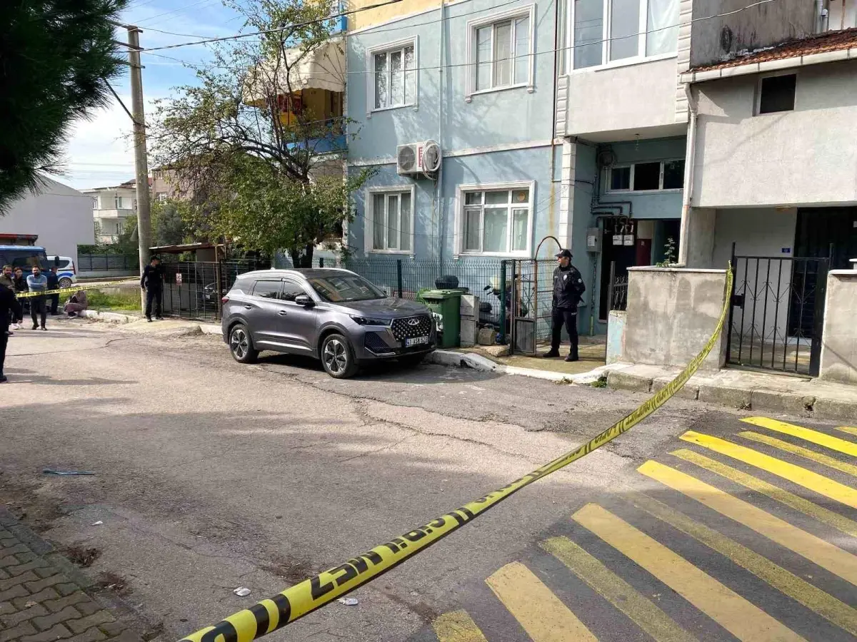 kocaelide esini bicaklayip intihara kalkisti MFB2MkKD.jpg