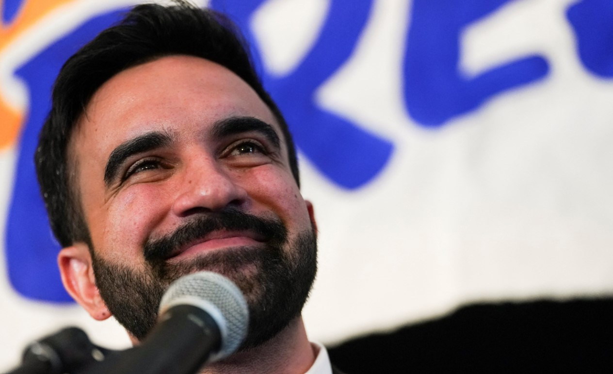 zohran mamdani kimdir nereli kac yasinda new yorkun ilk musluman belediye baskani zohran mamdaninin biyografi bilgileri wslkYeF3.jpg