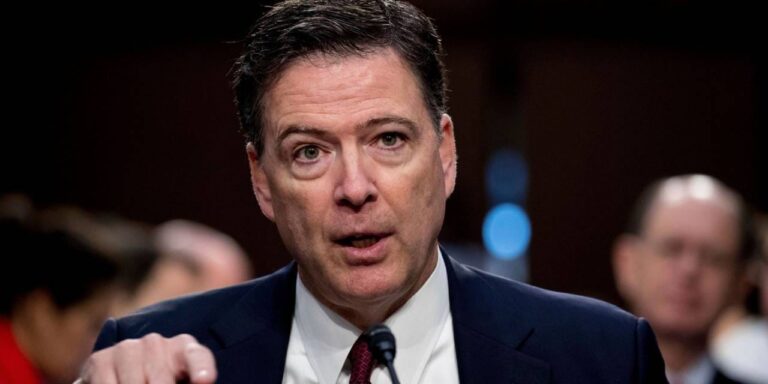 eski-fbi-direktorune-agir-suclama-sosyal-medya-paylasimiyla-trumpi-mi-hedef-aldi-u3Qp1Smj