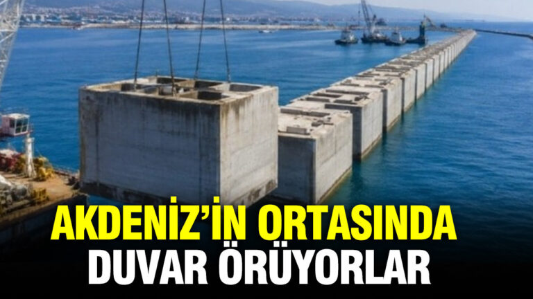 akdenizin-ortasinda-ilmek-ilmek-duvar-oruyorlar-33-metre-tek-tek-dikilecek-XxXDQXGu