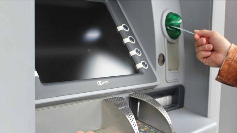 atmler-bu-yuzden-kart-yutuyormus-aIZrVI2Q