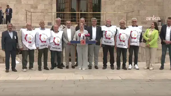 emep-milletvekilleri-karaca-ve-bayhan-ureticilerin-hazirladigi-kanun-teklifi-taslagini-meclise-tasidi-tfbX3Mgz