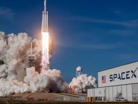 SpaceX, Nasdaq 100 endeksine katılacak