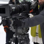 Dizi ve film setlerinde yeni meslek ortaya cikti yakinlasma sahneleri icin onlar gorev alacak qbl1C9Rx